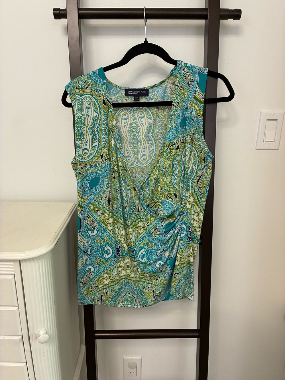 Jones New York Teal & Green Paisley Sleeveless Blouse faux wrap. XL. Gorgeous!